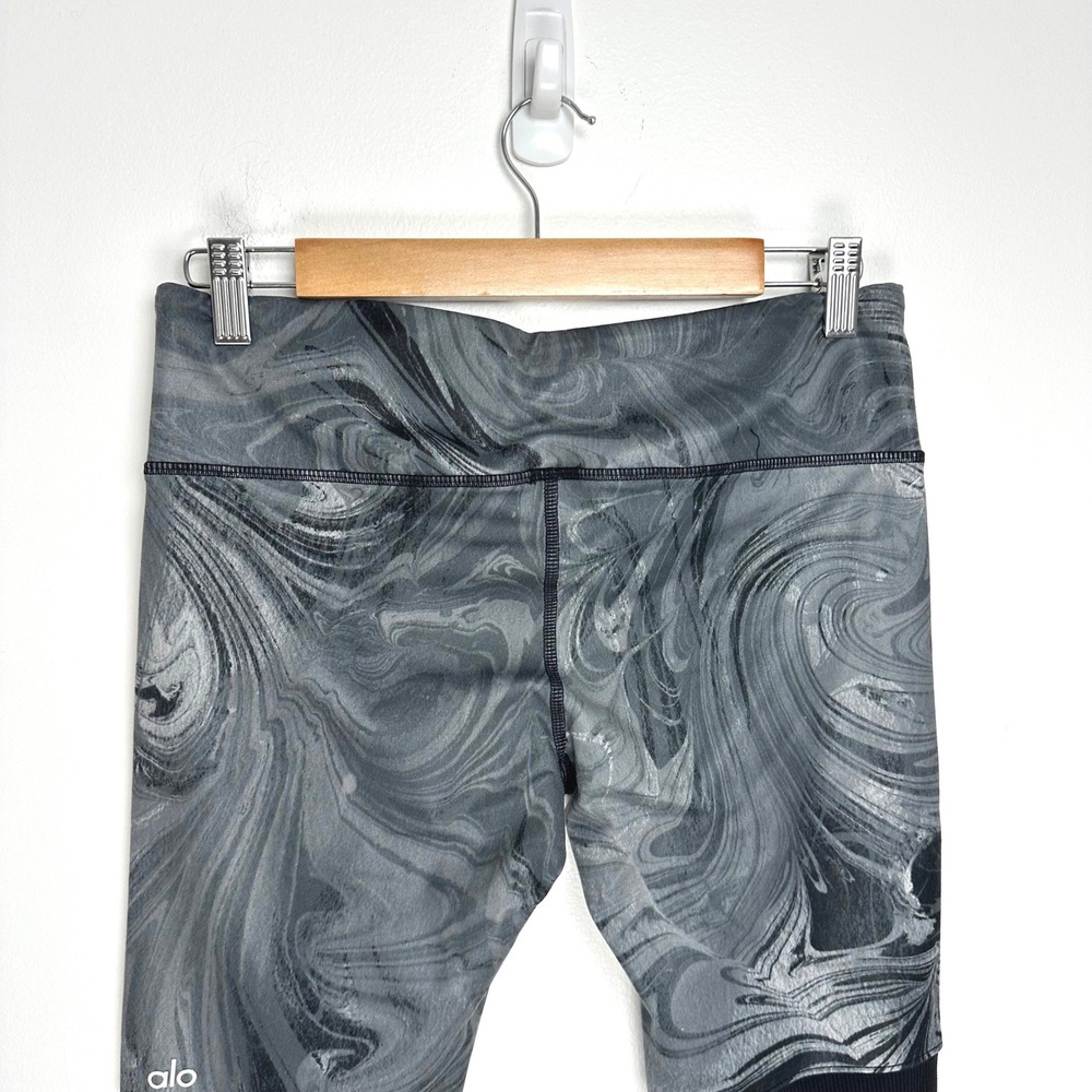 ALO Yoga Goddess Leggings Gray Black Marble Swirl M - Picture 6 of 9